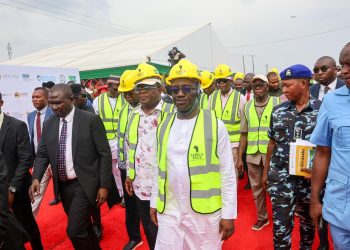 FG flags off Benin-Asaba expressway project