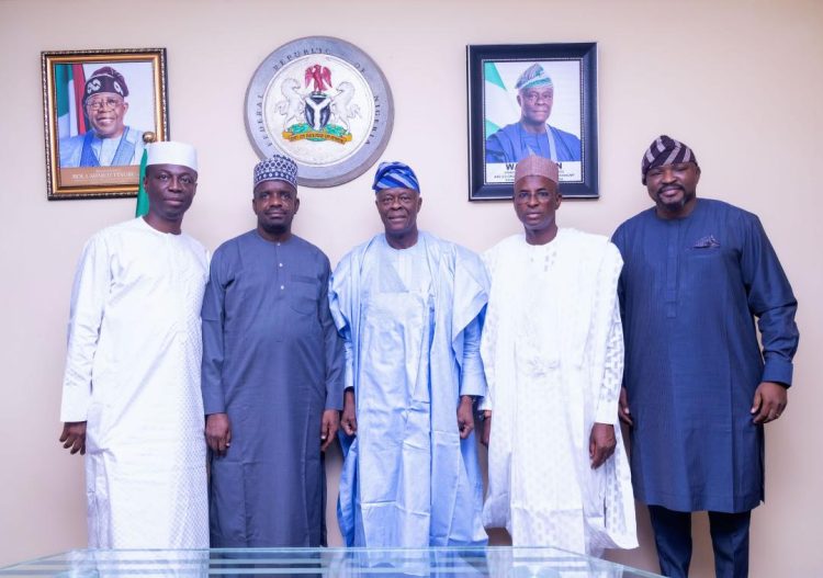 Finance Minister meets downstream leaders to deepen energy reforms, drive investment in CNG